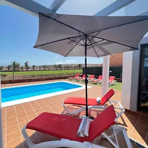 Villa Eva - New To The Market, Fully Refurbished Licensed - Private Pool, Caleta De Fuste